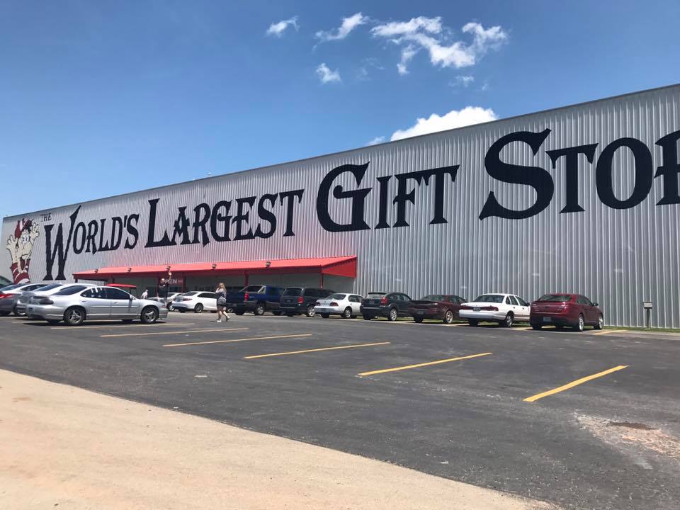 World’s Largest Gift Shop Phillipsburg, MO